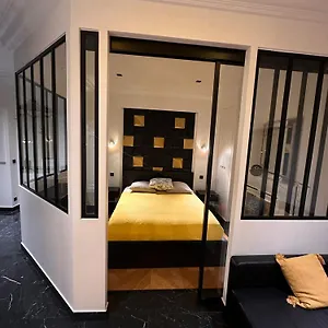 https://superbe-appartement-sur-les-champs-elysees.fr-paris.fr